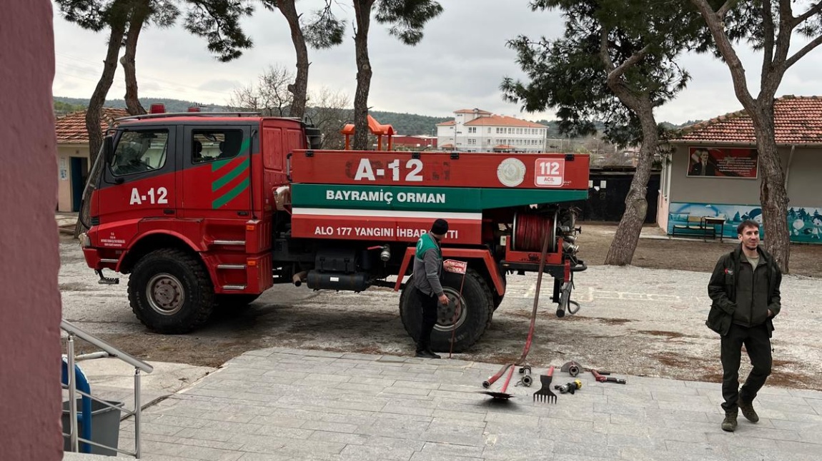 OKULUMUZDA YANGIN TAHLİYE TATBİKATI YAPILDI.